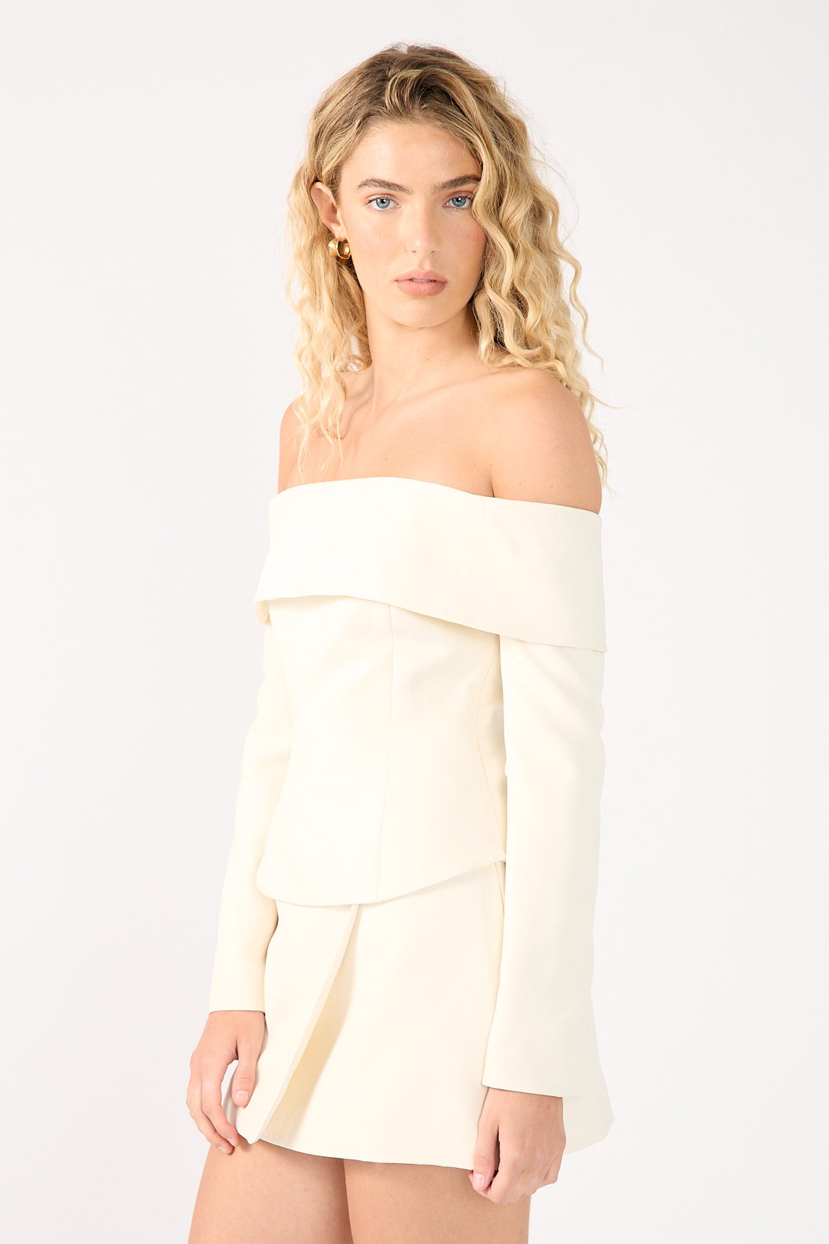 Perfect Stranger Lupa Off Shoulder Long Sleeve Top Cream