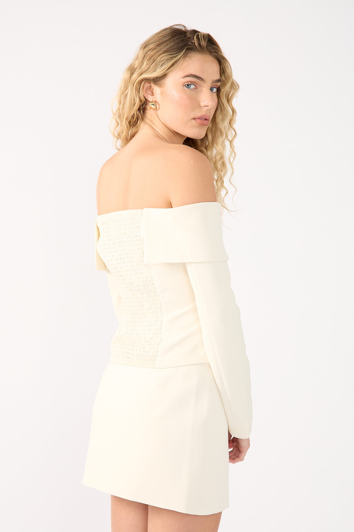 Perfect Stranger Lupa Off Shoulder Long Sleeve Top Cream