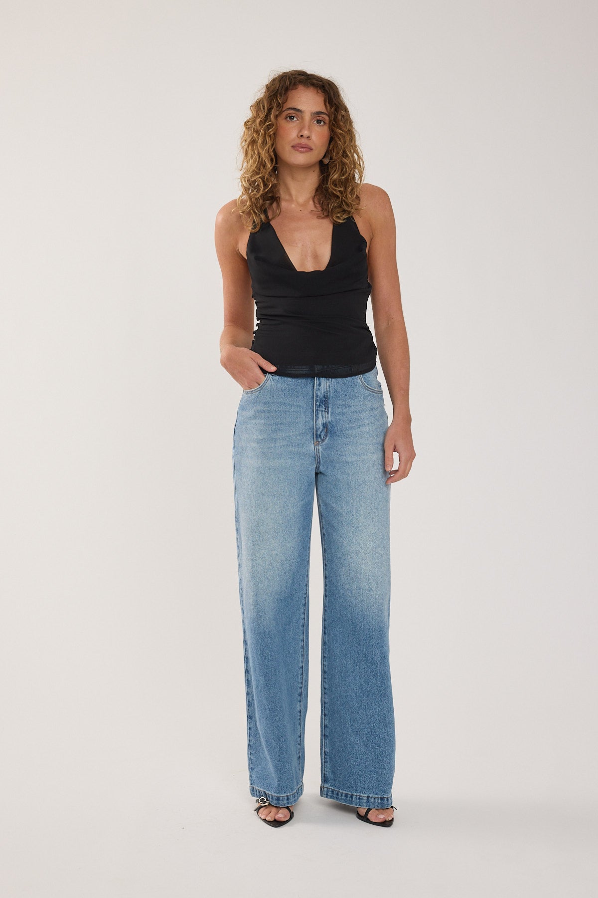 Abrand A 94 High and Wide Paloma Mid Blue Denim