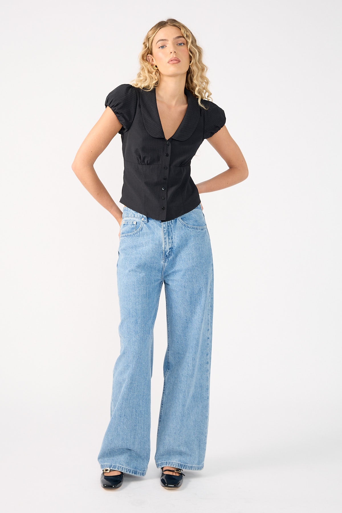 Perfect Stranger Bliana Short Sleeve Blouse Black