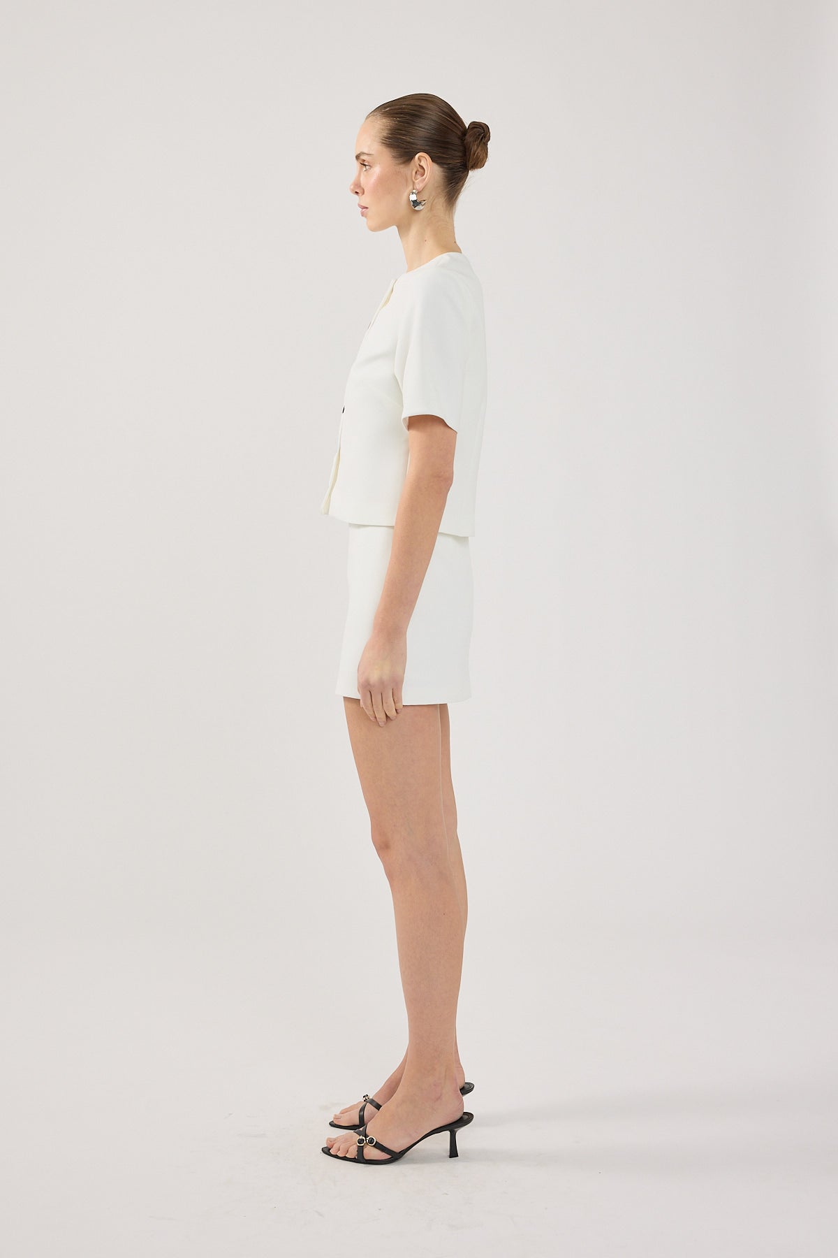 Perfect Stranger Lulu Mid Rise Skort White