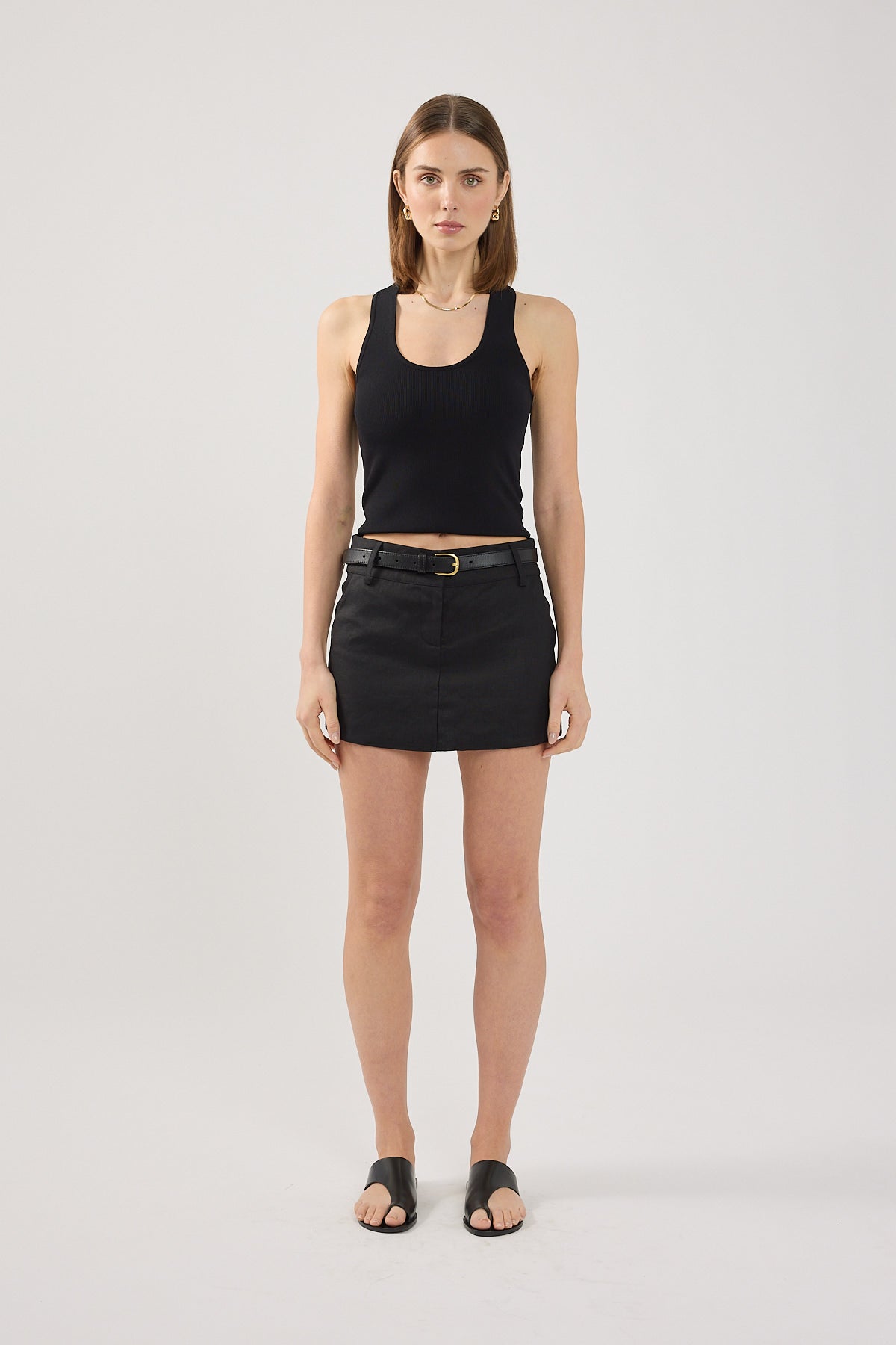 Perfect Stranger Valencia Mid  Rise Linen Skort Black