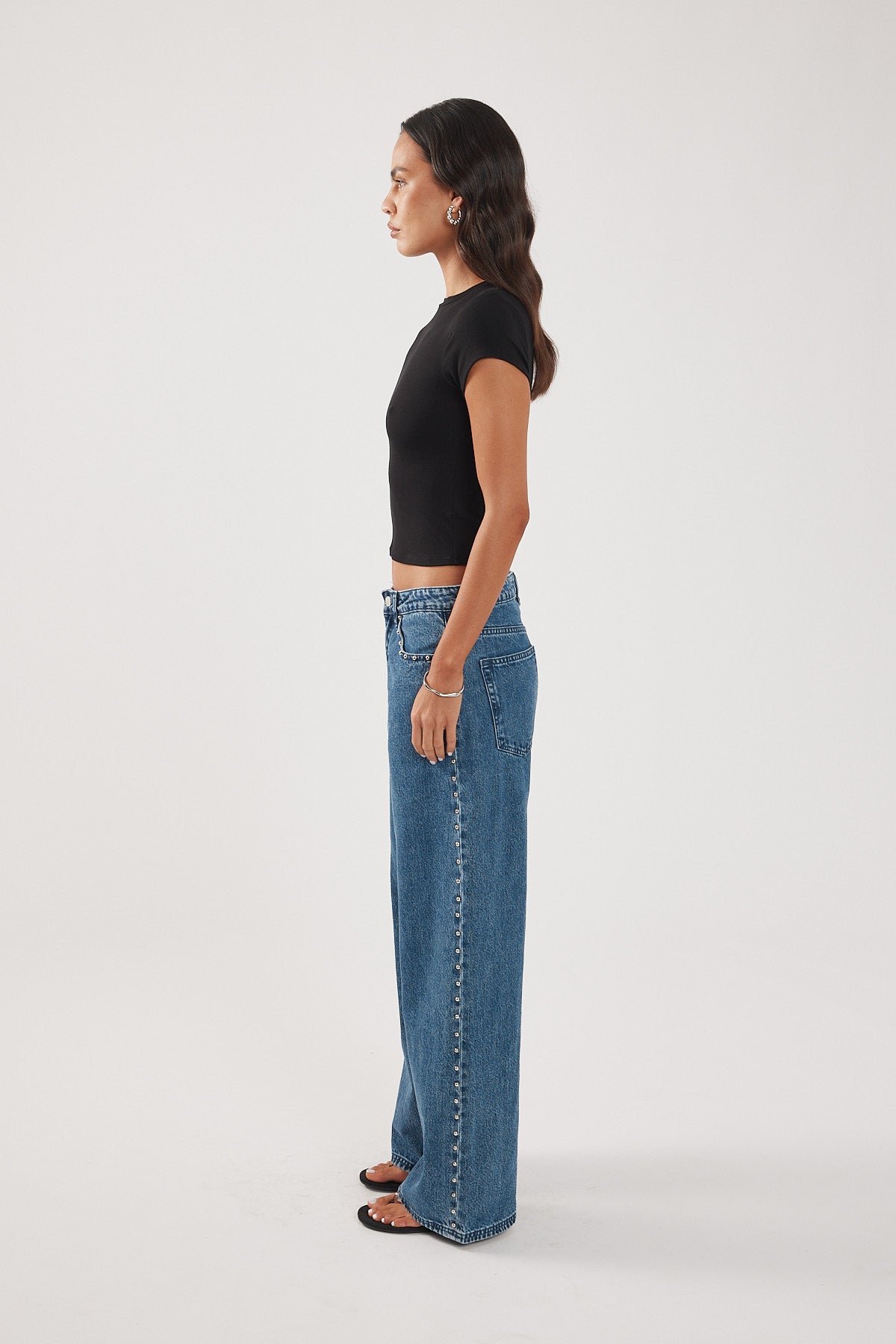 Perfect Stranger Better Viscose Cap Sleeve Tee Black