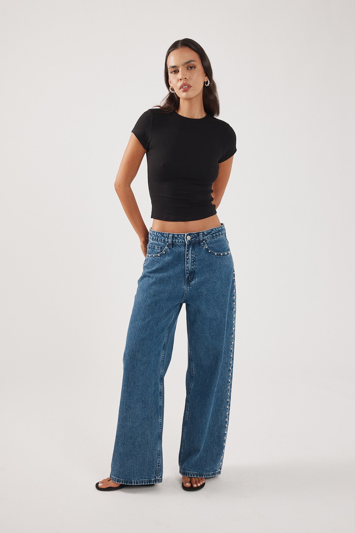 Perfect Stranger Better Viscose Cap Sleeve Tee Black