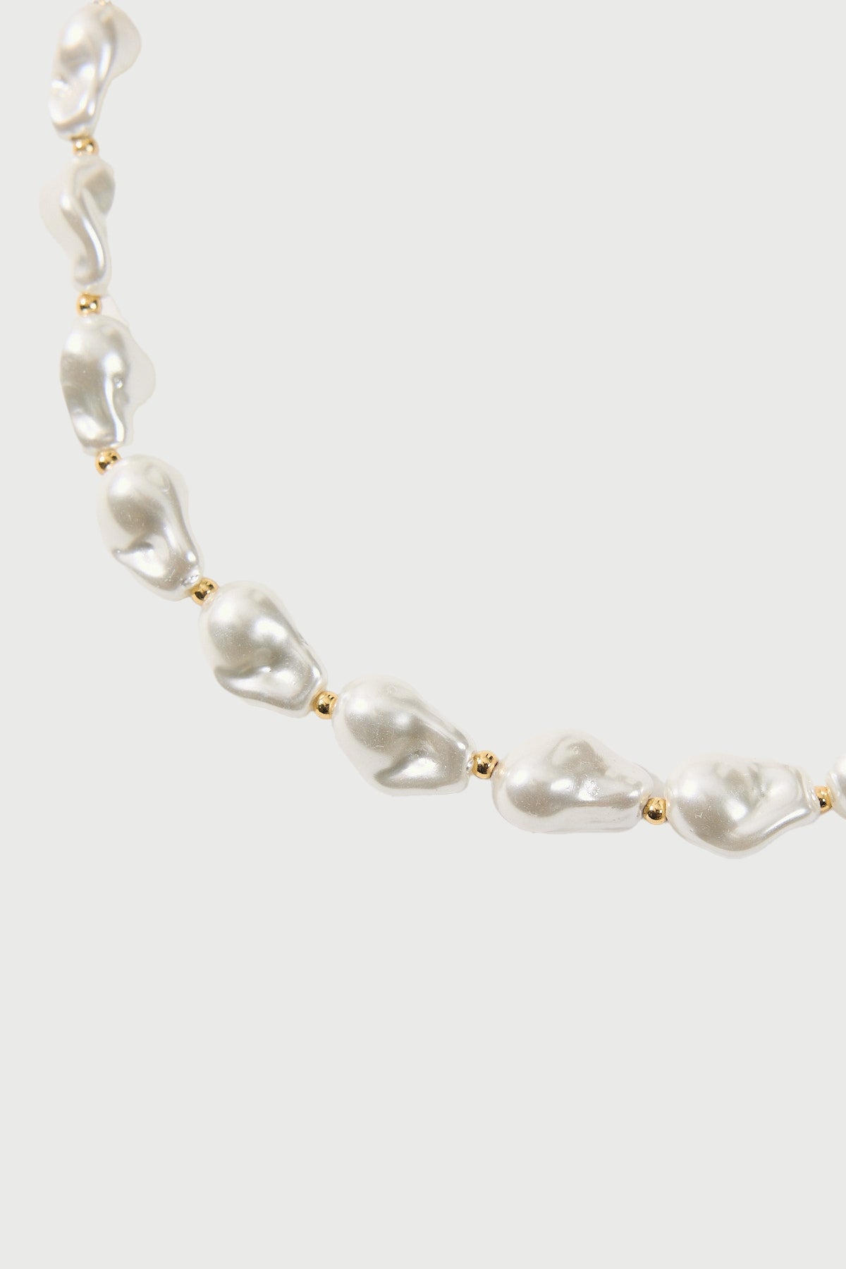 Perfect Stranger Moonlight Pearl Necklace Pearl/Gold