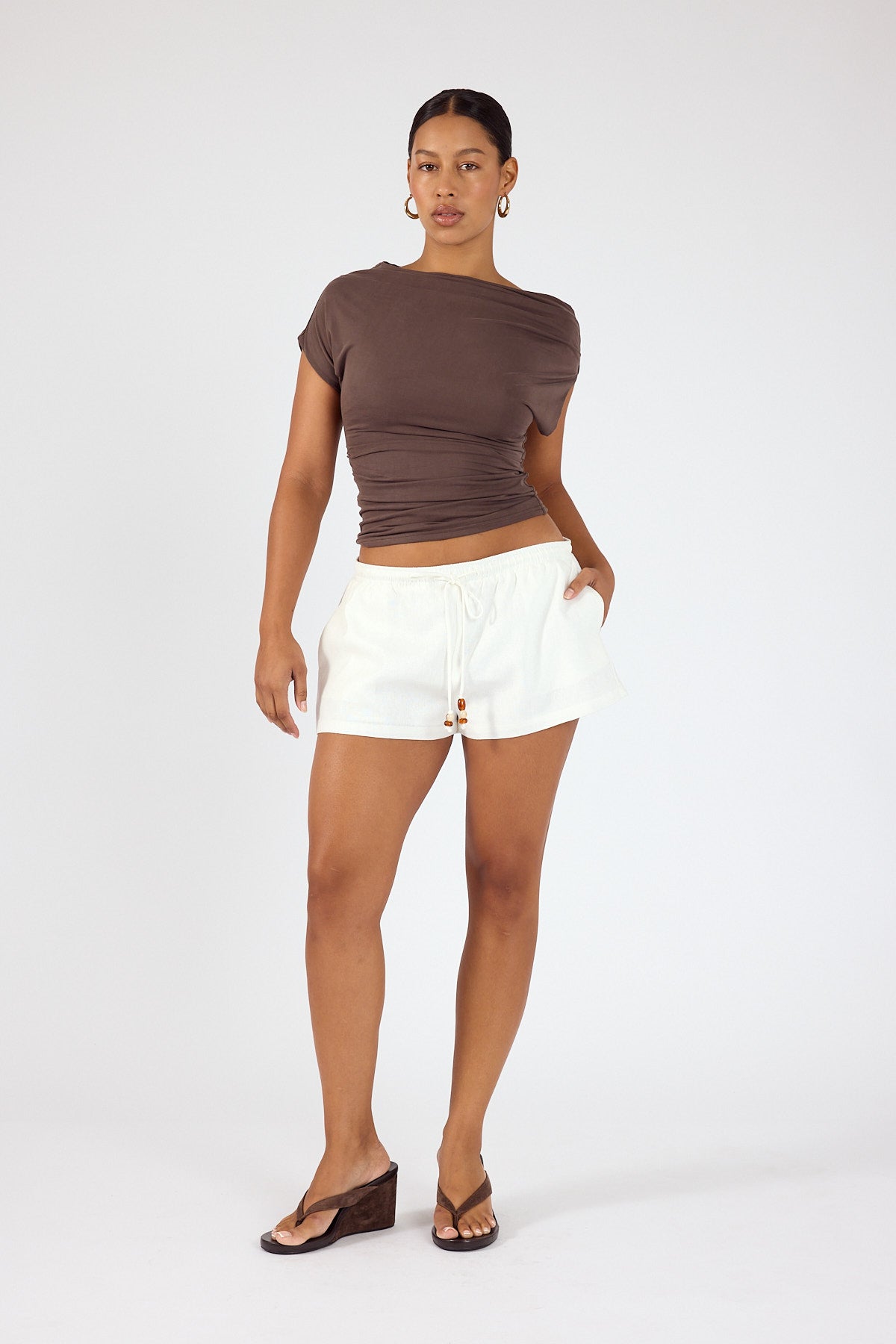 Perfect Stranger Juni Linen Bead Short White