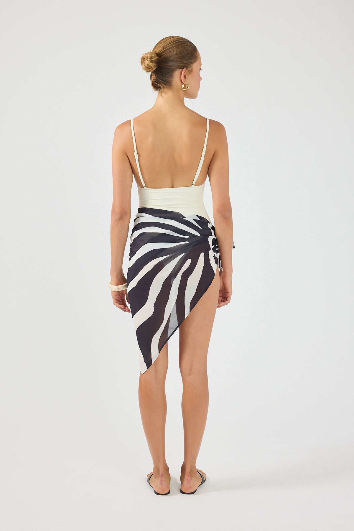 Perfect Stranger Maya Scoop One Piece Cream