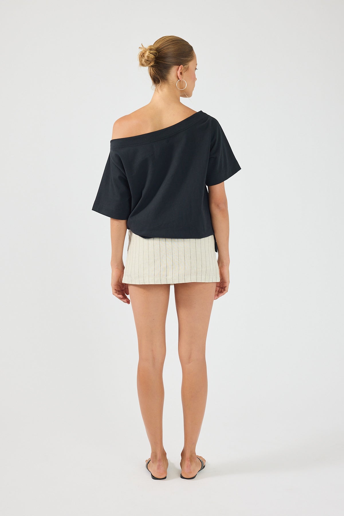 Perfect Stranger Adore Linen Skort Oat Stripe