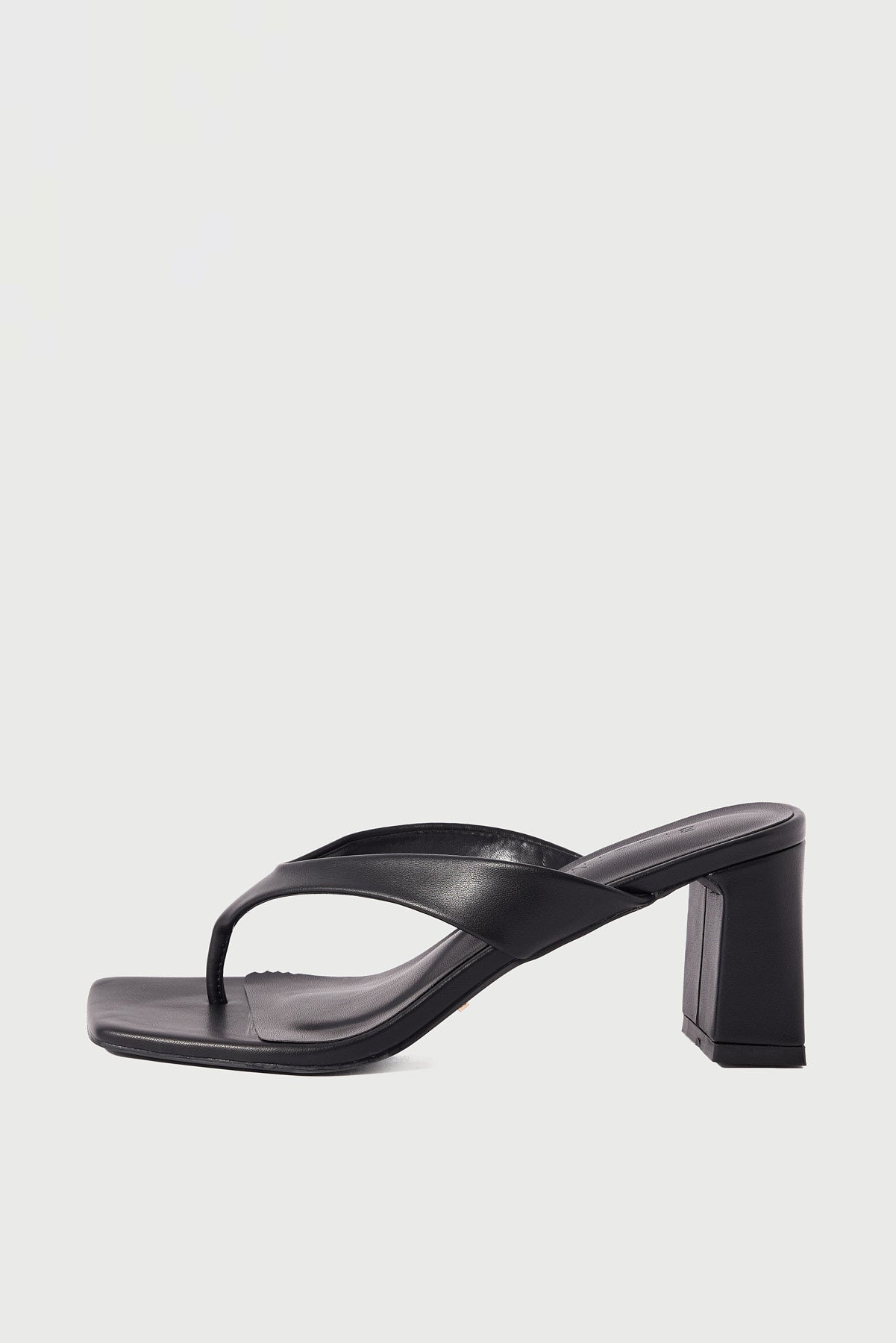 Billini Neriah Thong Heel Black