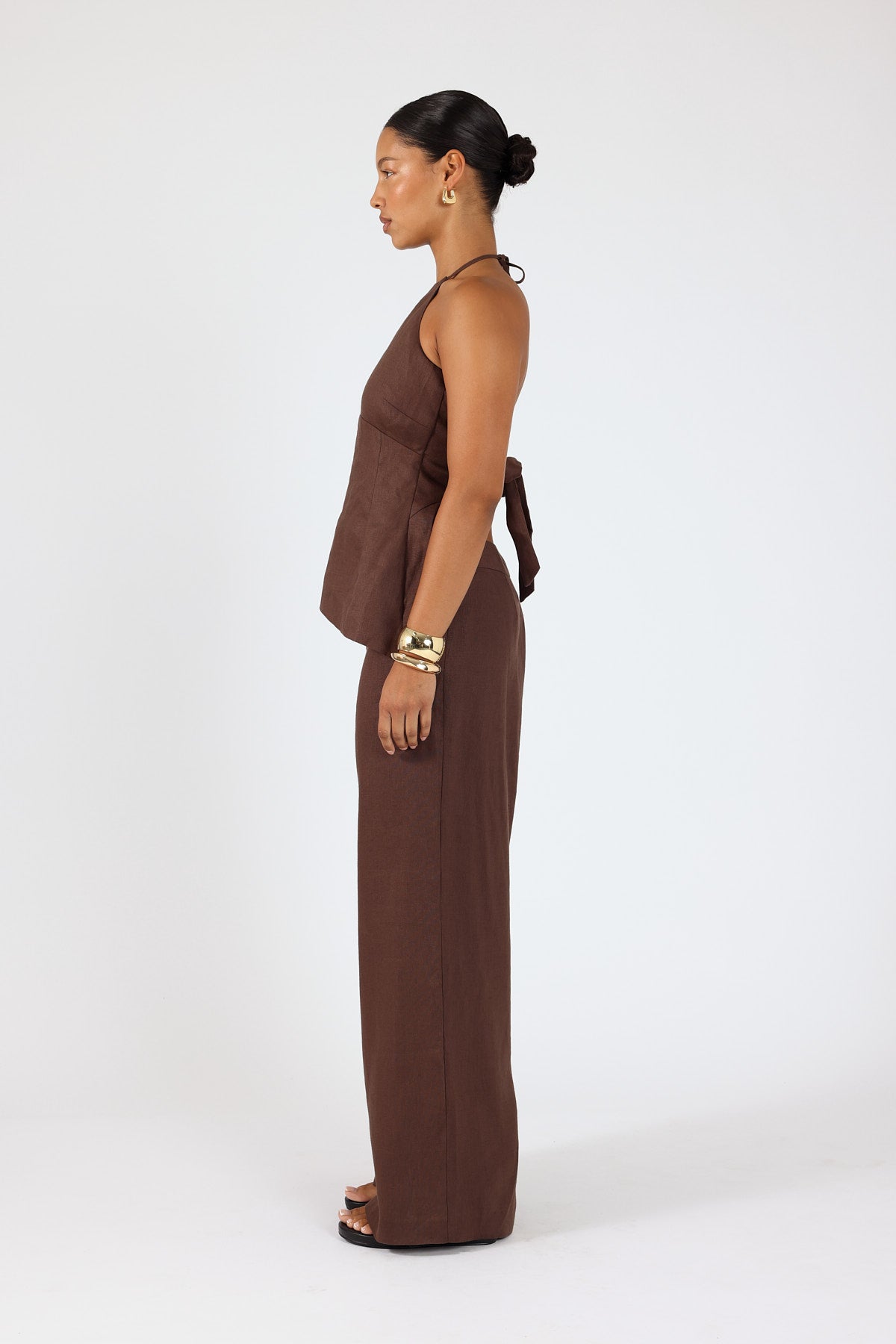 Perfect Stranger Reese Mid Rise Linen Pants Brown
