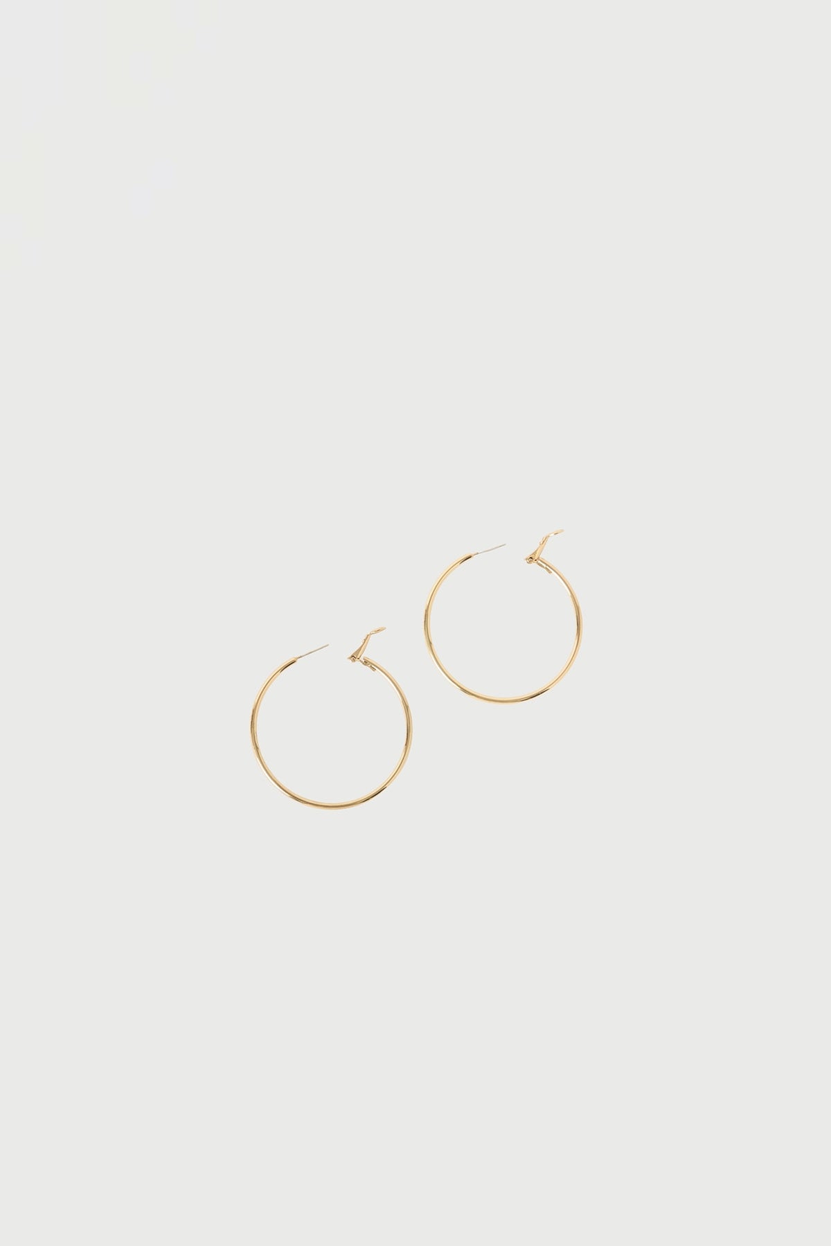Perfect Stranger Ivy Hoop Earrings 18k Gold Plated