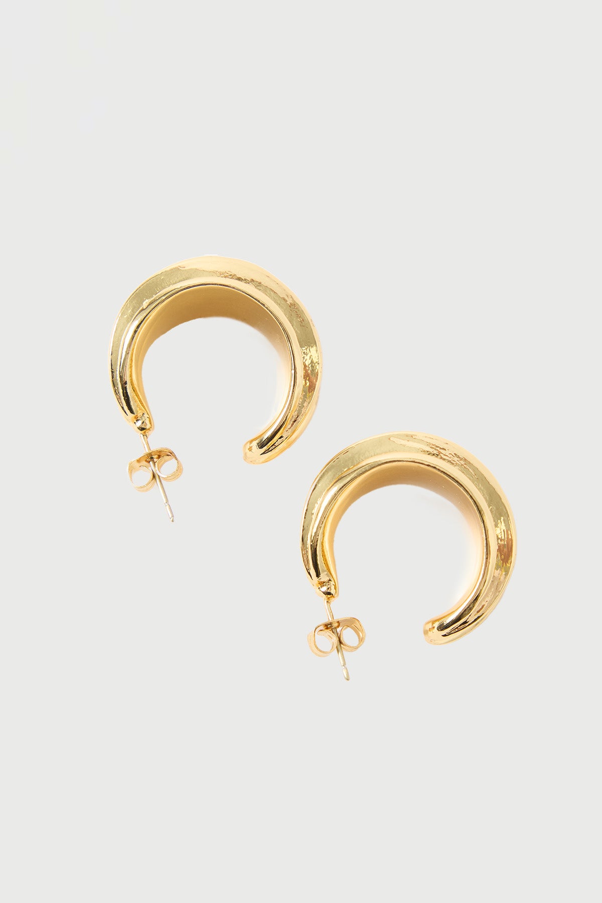 Perfect Stranger Willa Hoop Earrings Gold