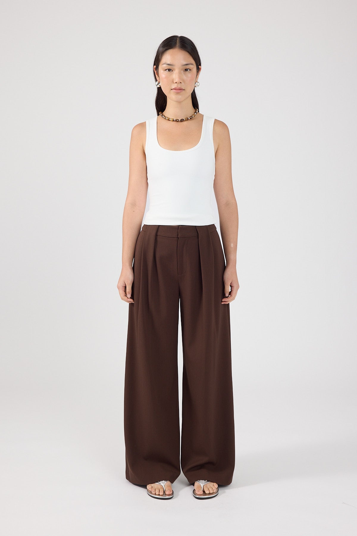 Perfect Stranger Mackenzie Pleated Pant Brown