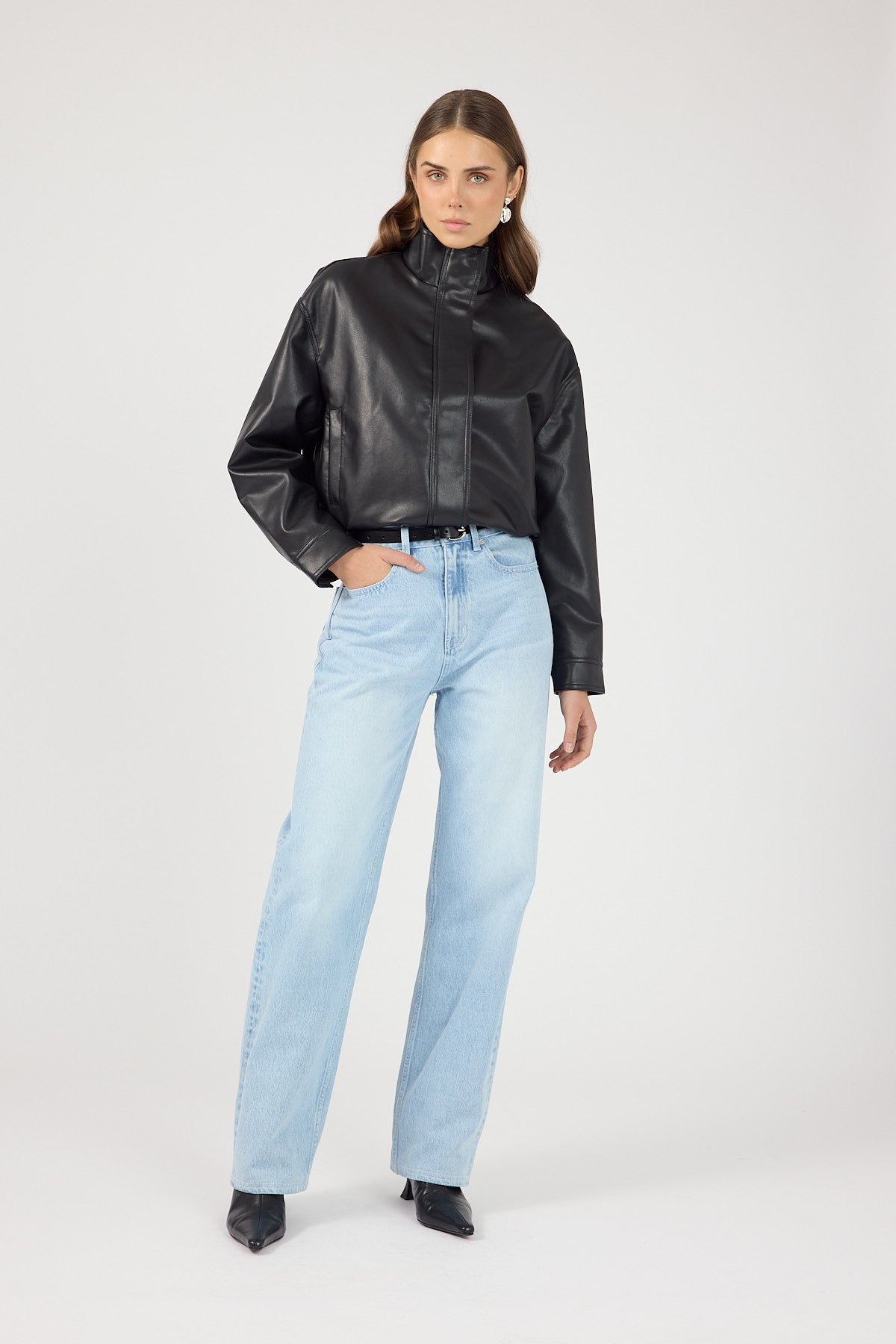 Perfect Stranger Mid Rise Relaxed Straight Jean Light Blue Denim