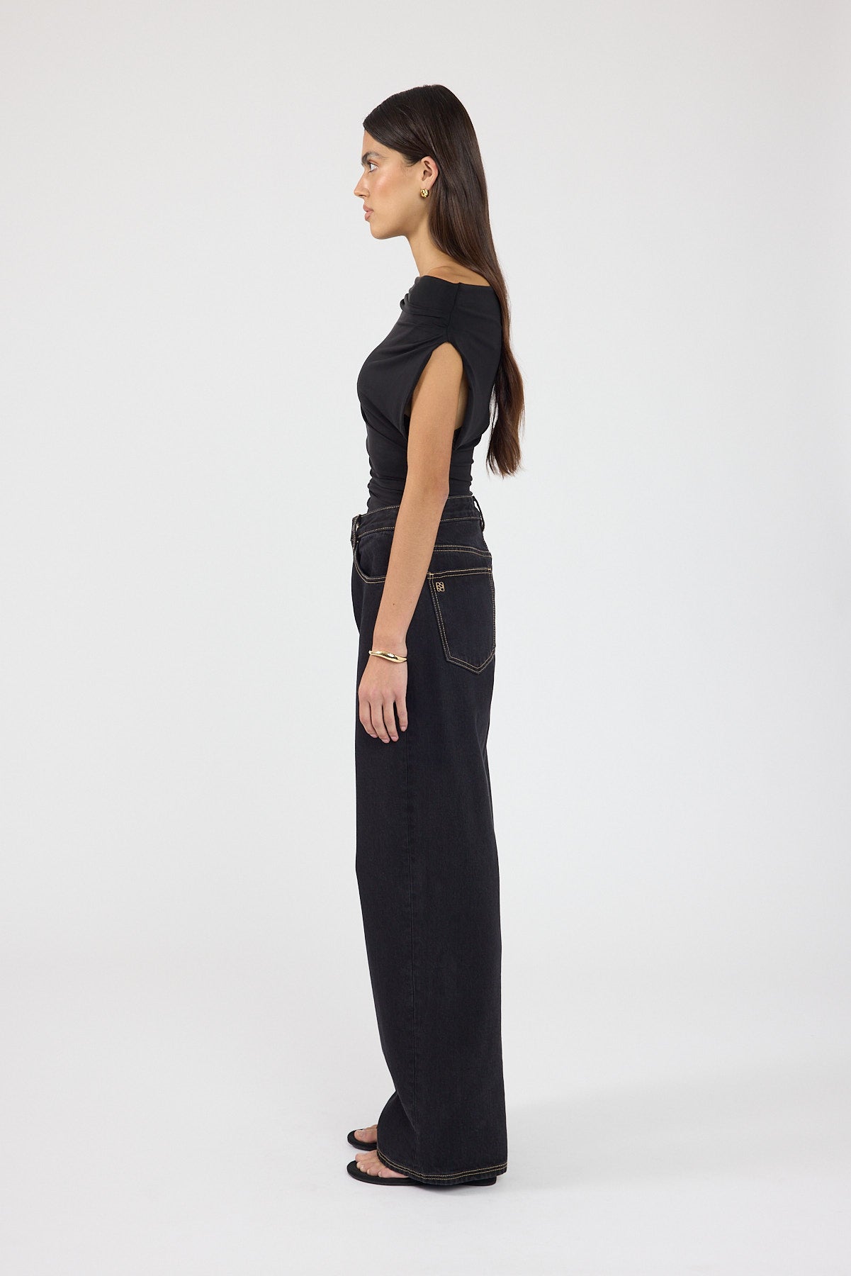 Perfect Stranger MID RISE BAGGY JEAN Washed Black