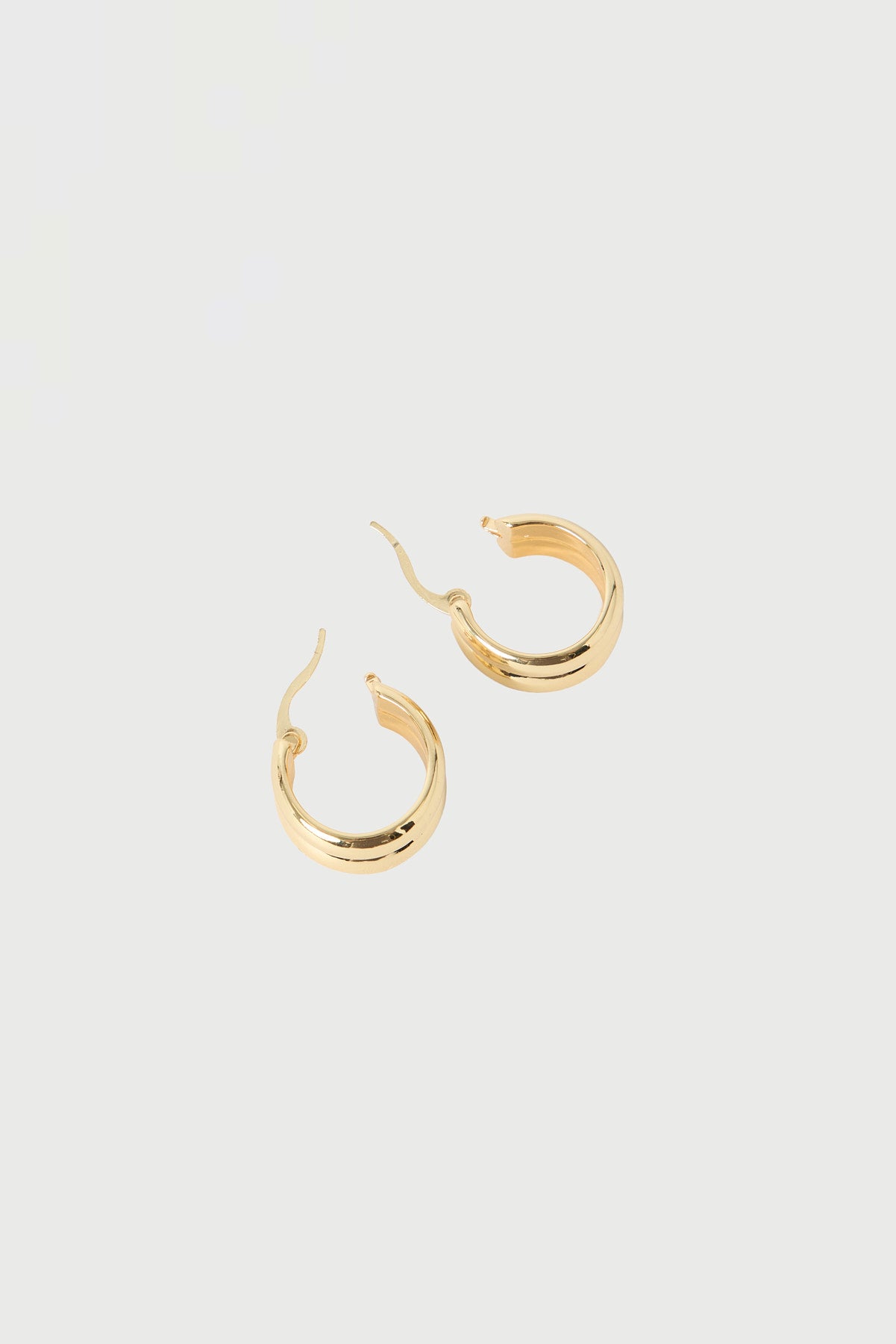 Perfect Stranger Jessie Hoop Earring 18K Gold Plated