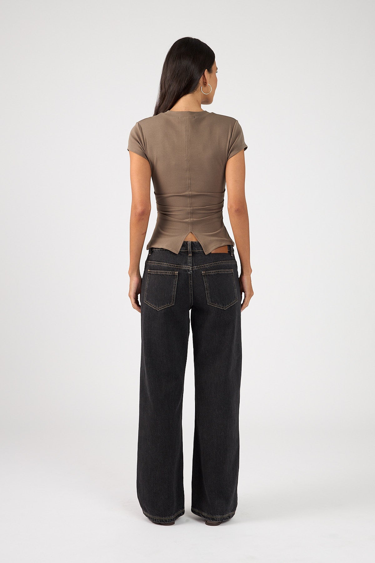 Perfect Stranger Valery Fitted T-Shirt Taupe