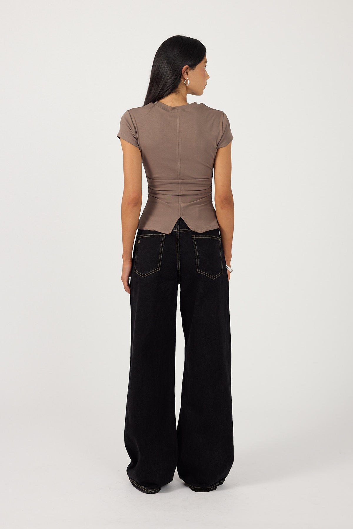 Perfect Stranger Valery Fitted T-Shirt Taupe