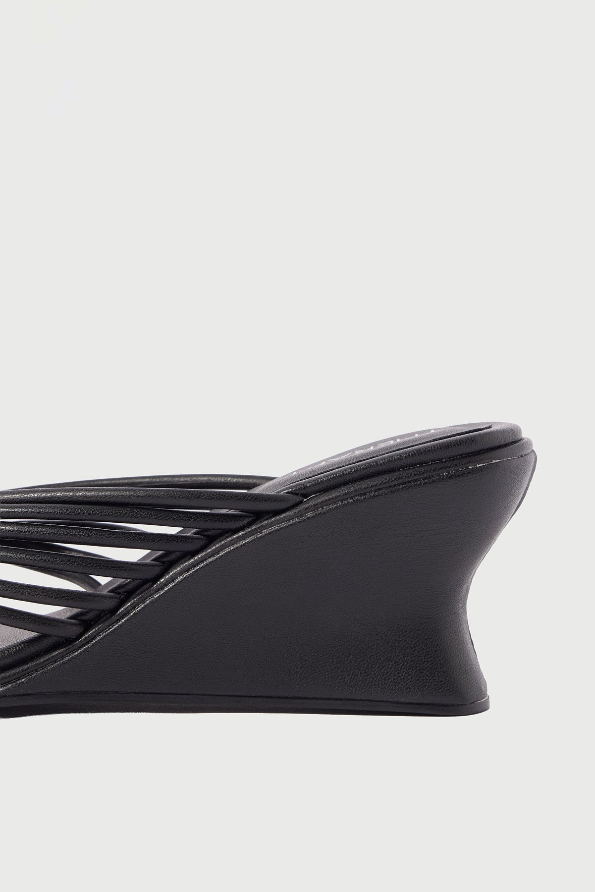 Therapy Leven Wedge BLACK PU