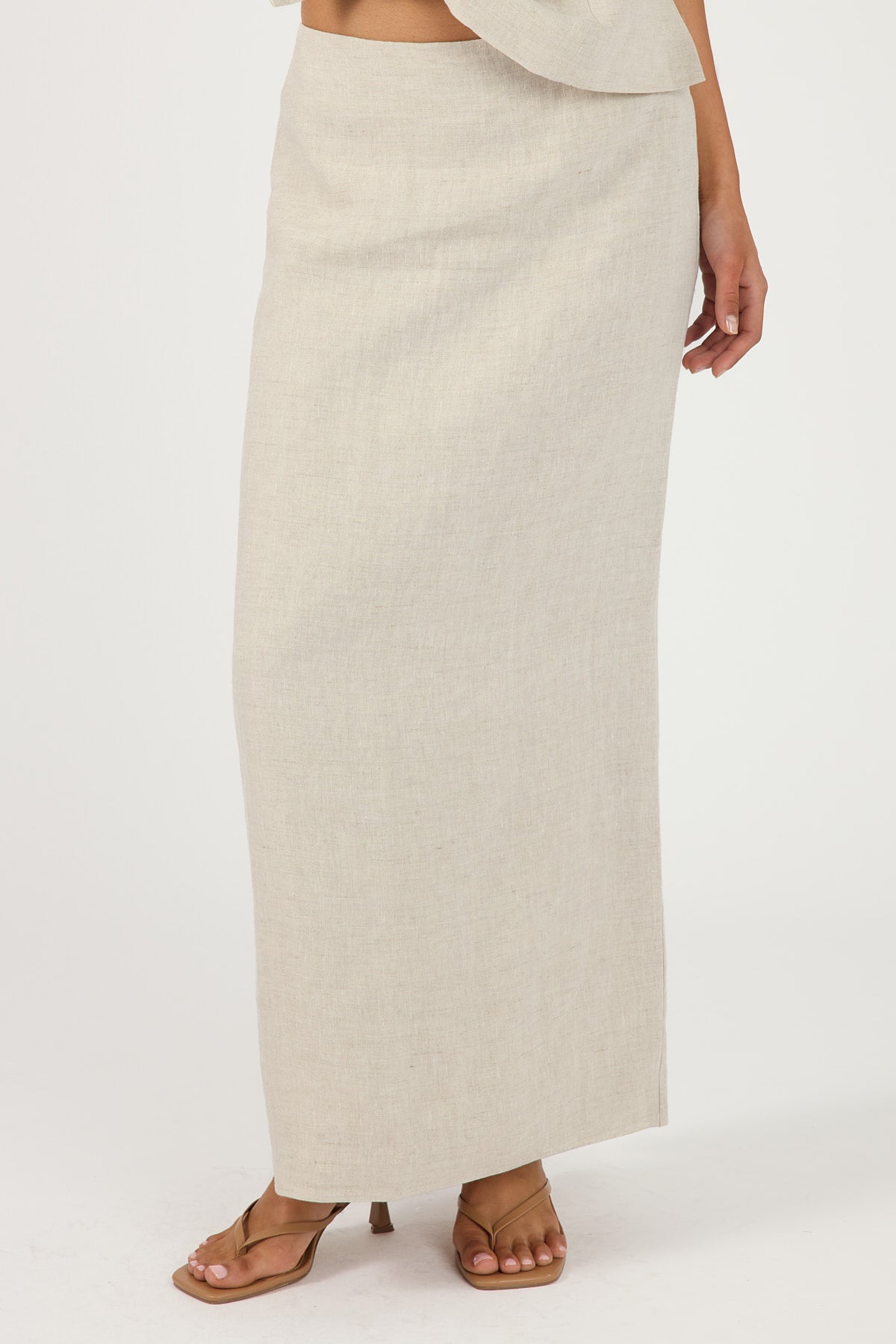 Perfect Stranger Lilah Linen Mid Rise Skirt Oat