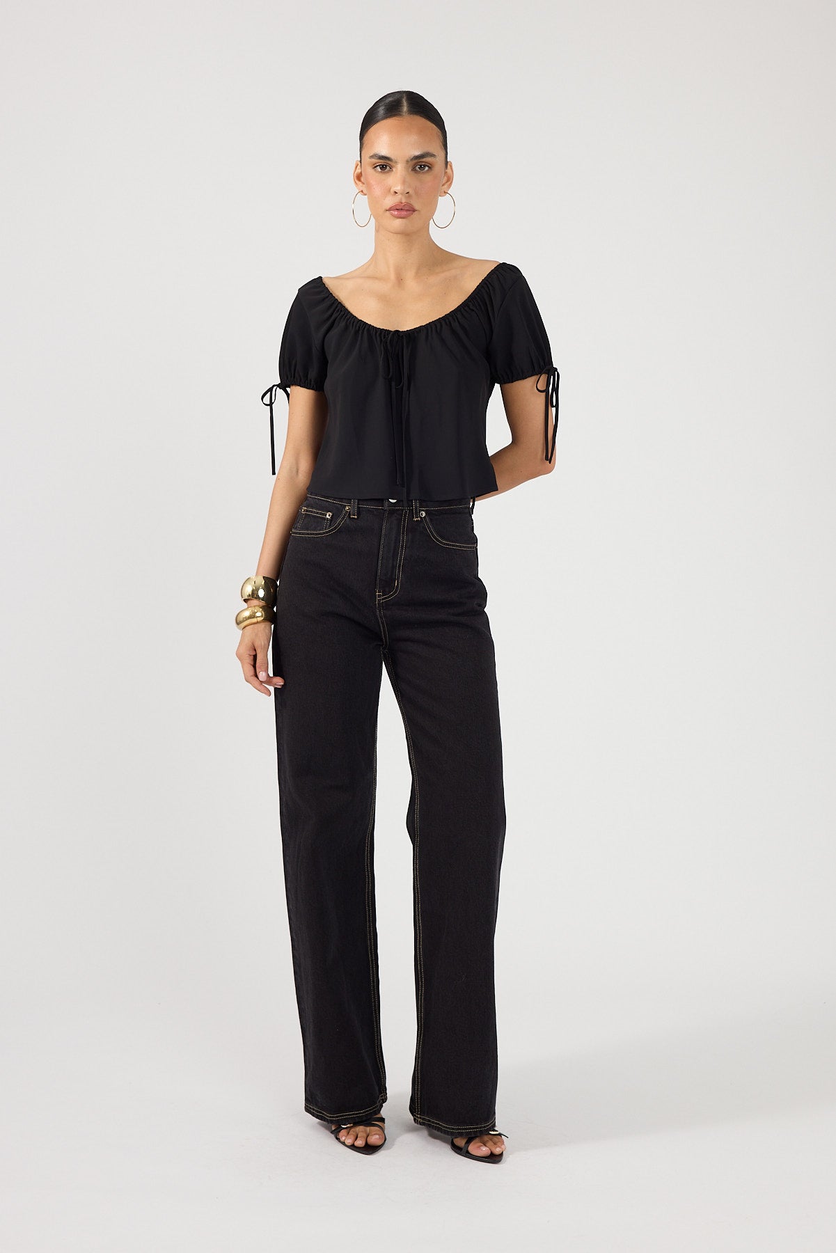 Perfect Stranger Tessa Short Sleeve Top Black