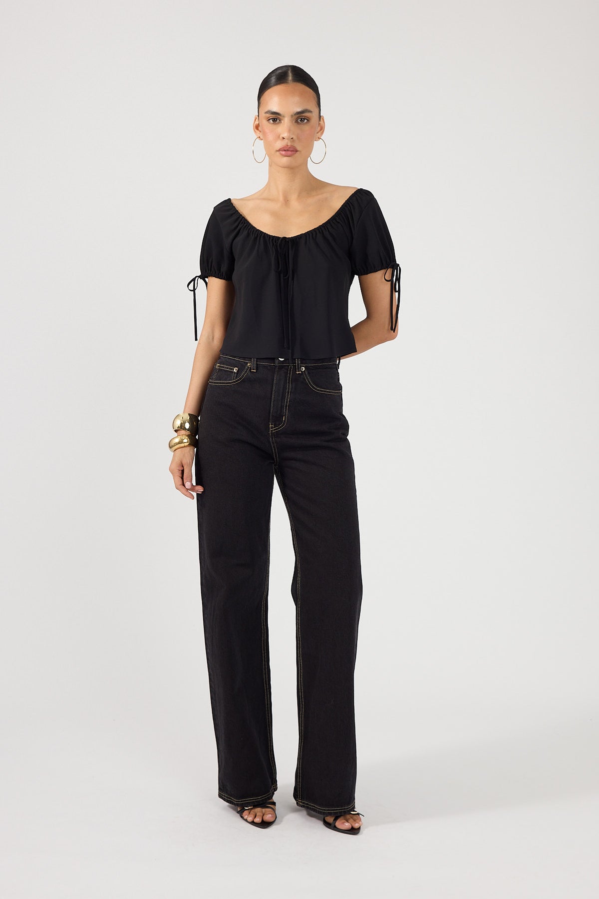 Perfect Stranger Tessa Short Sleeve Top Black