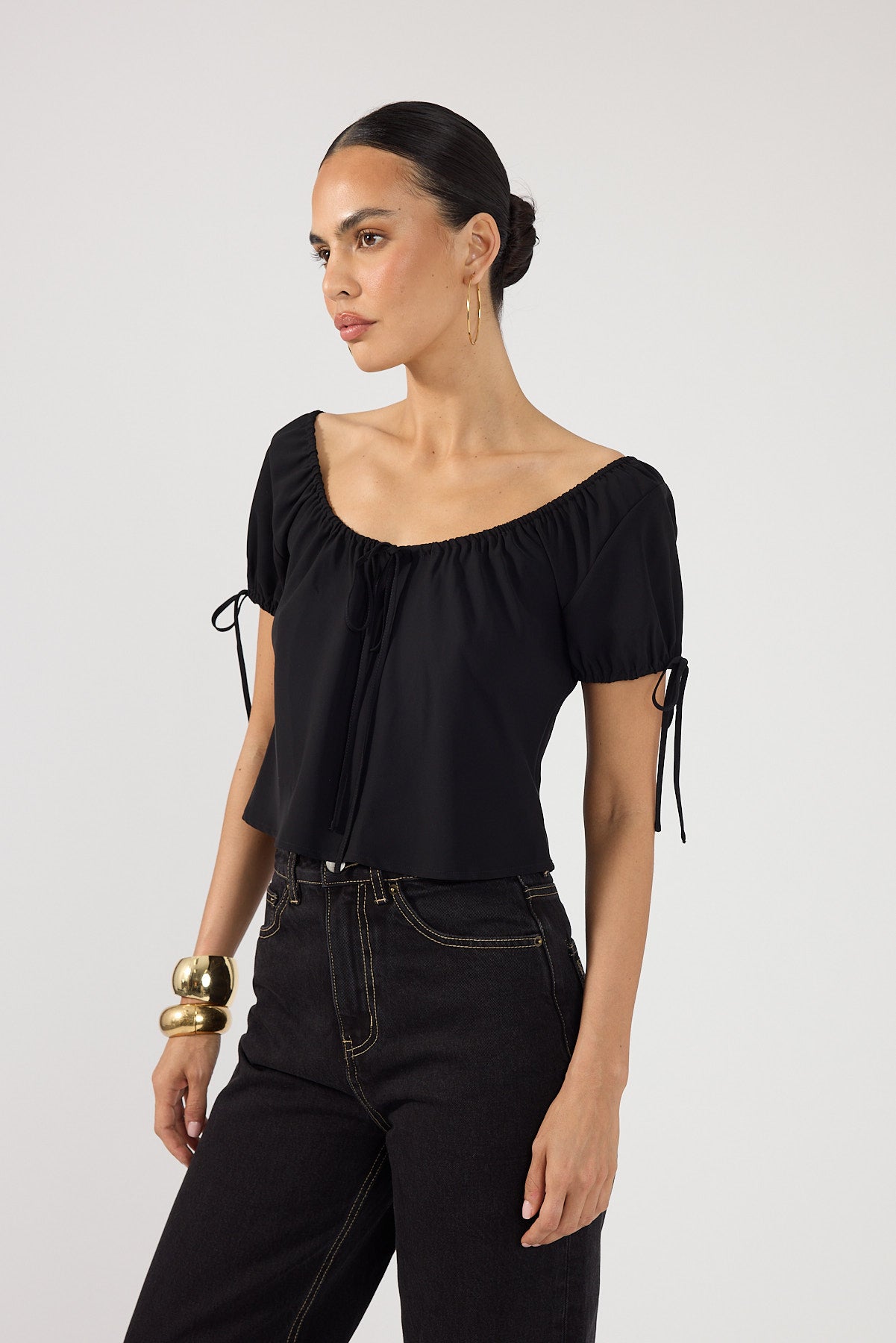 Perfect Stranger Tessa Short Sleeve Top Black