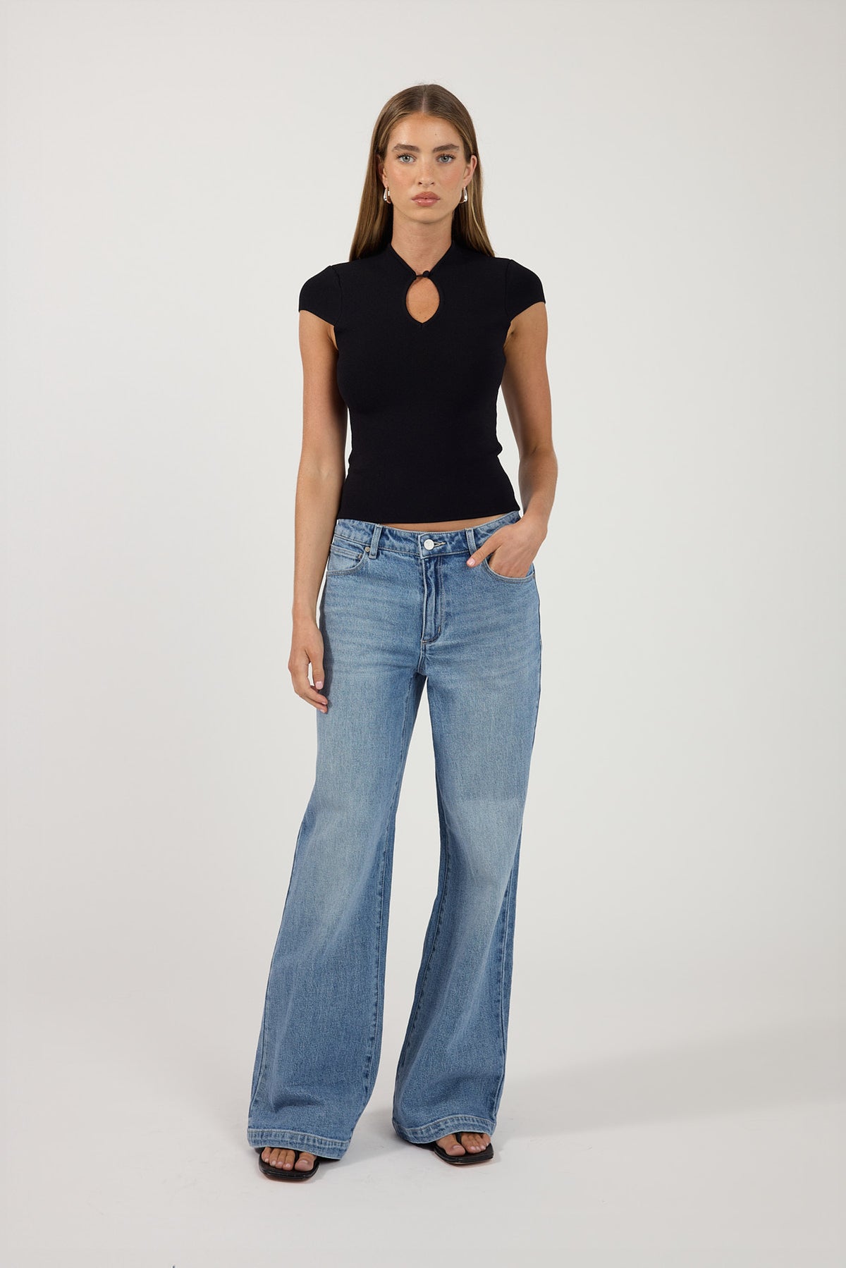 Perfect Stranger Romilly Keyhole Top Black
