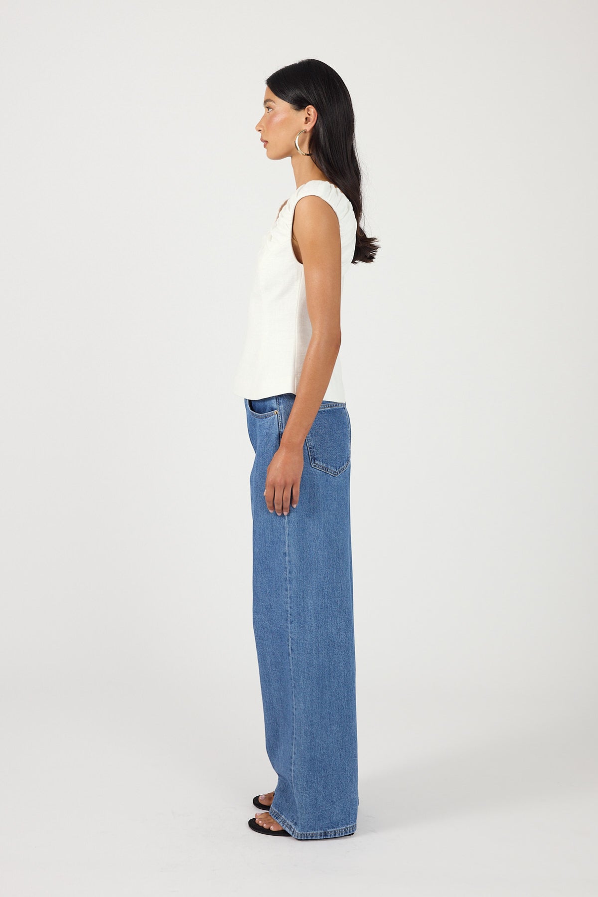 Perfect Stranger Adley Linen Top White